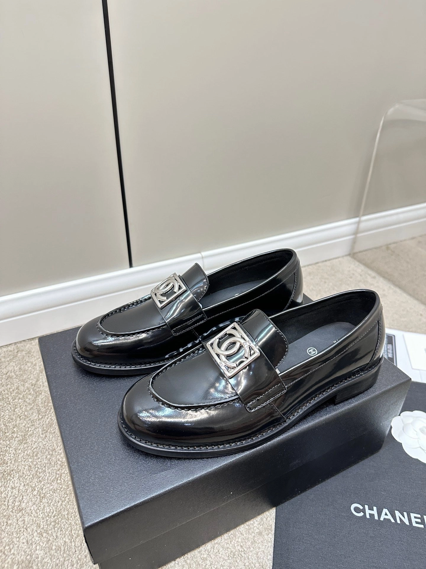 SE1187 CC Moccasins / Size5-10 Flat Block Heel Shoes