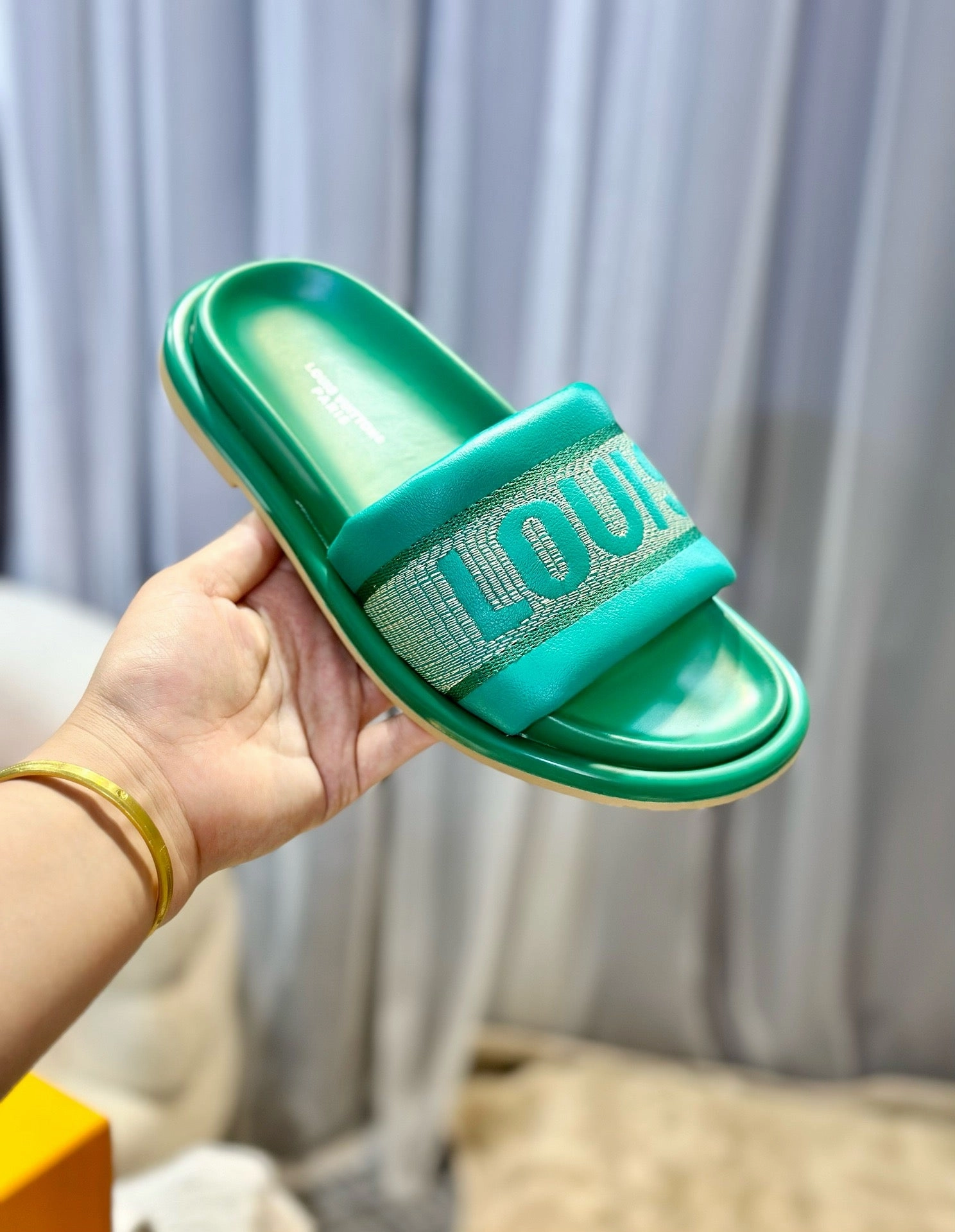 Non Flat Shoes SE1373 LB Sildes / Size5-11