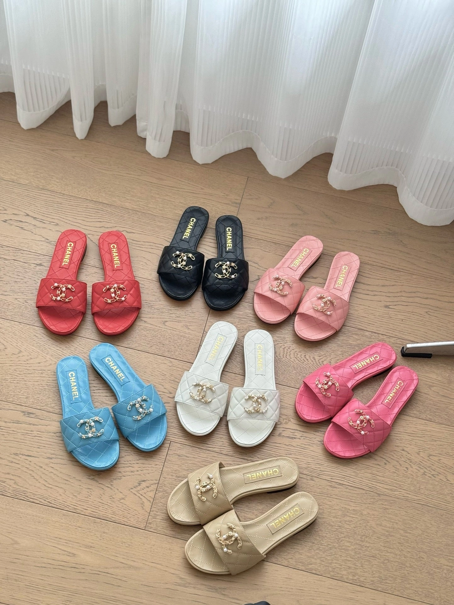 Perforated Flat Shoes SE1428 CC Slide / Size5-11