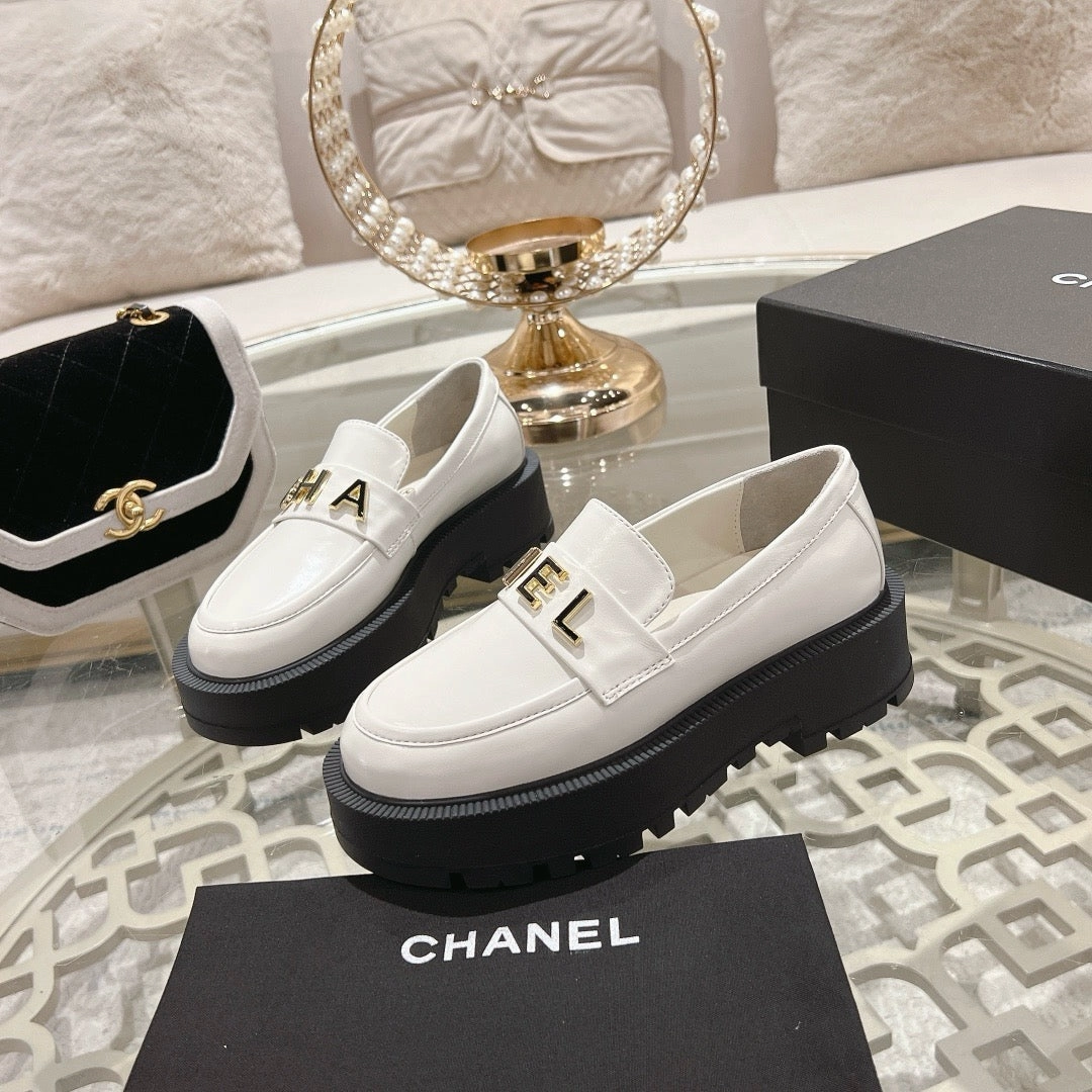 SE1474 Chanel Moccasins / Size5-10 Pesaro Shoes Flats