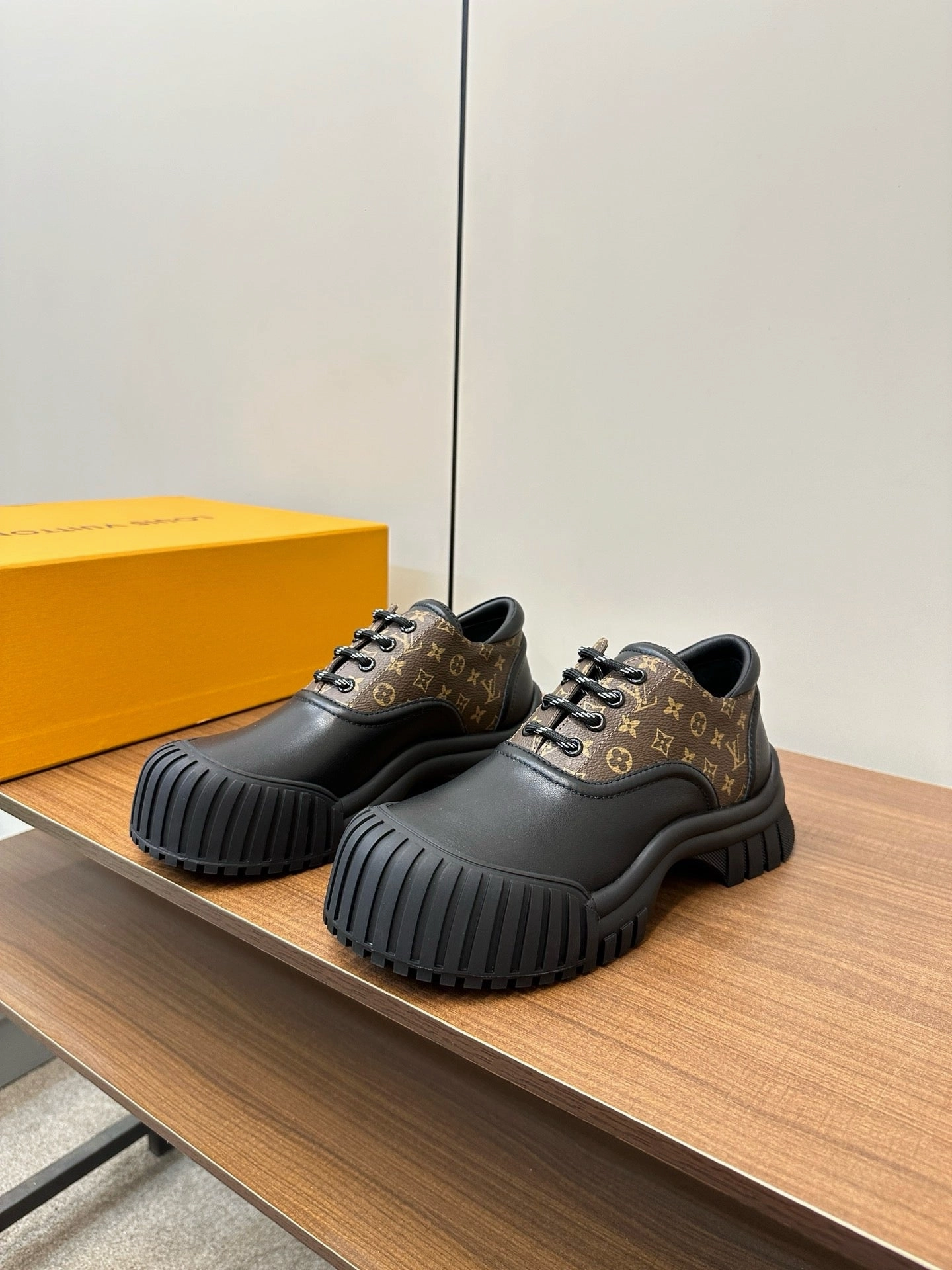 Best Shoe For Flat Feet Walking SE1520 LB Ruby Flat / Size5-10