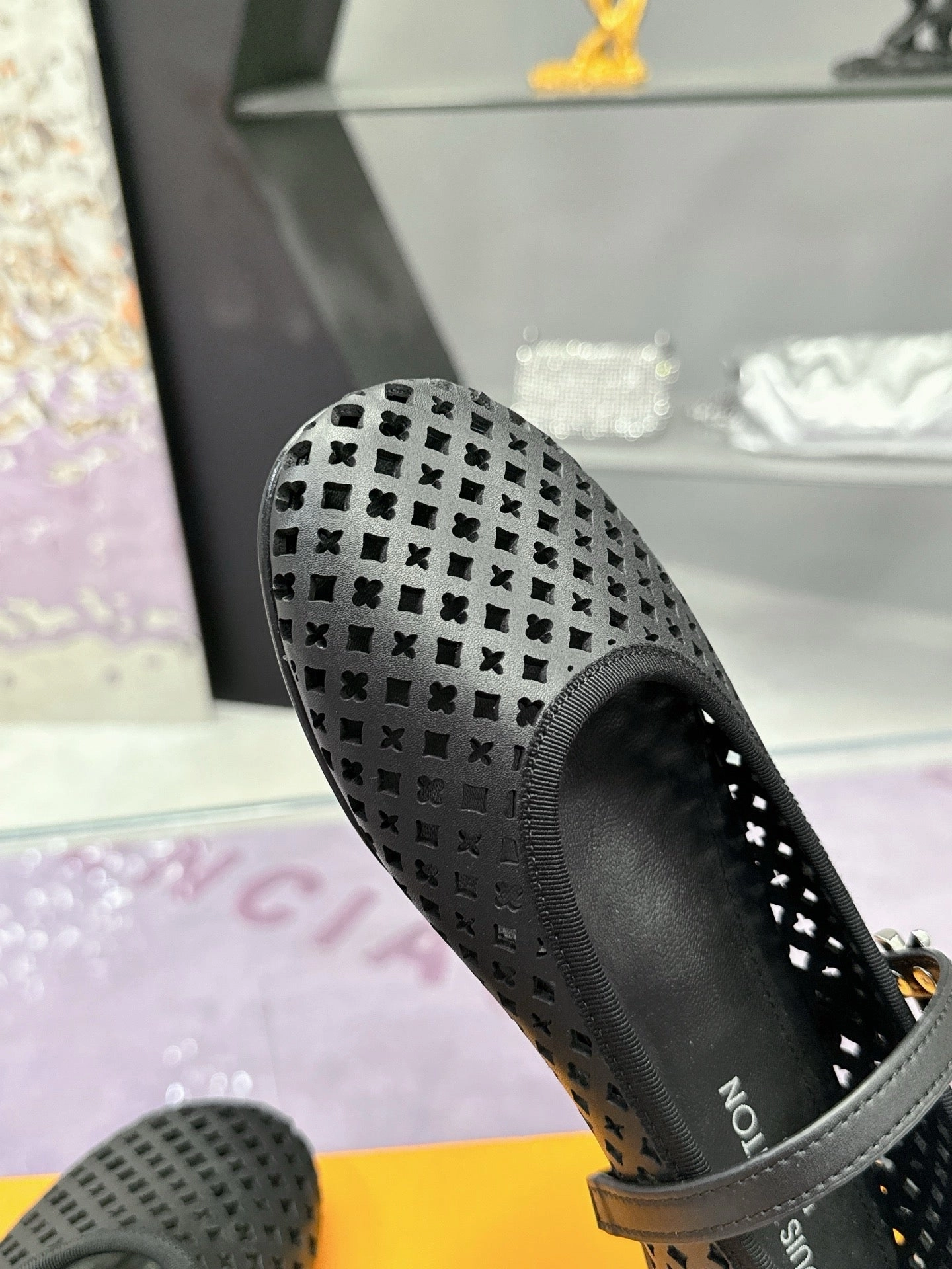 Breathable Flat Shoes SE1615 LV Romy Flat Ballerina / Size5-11