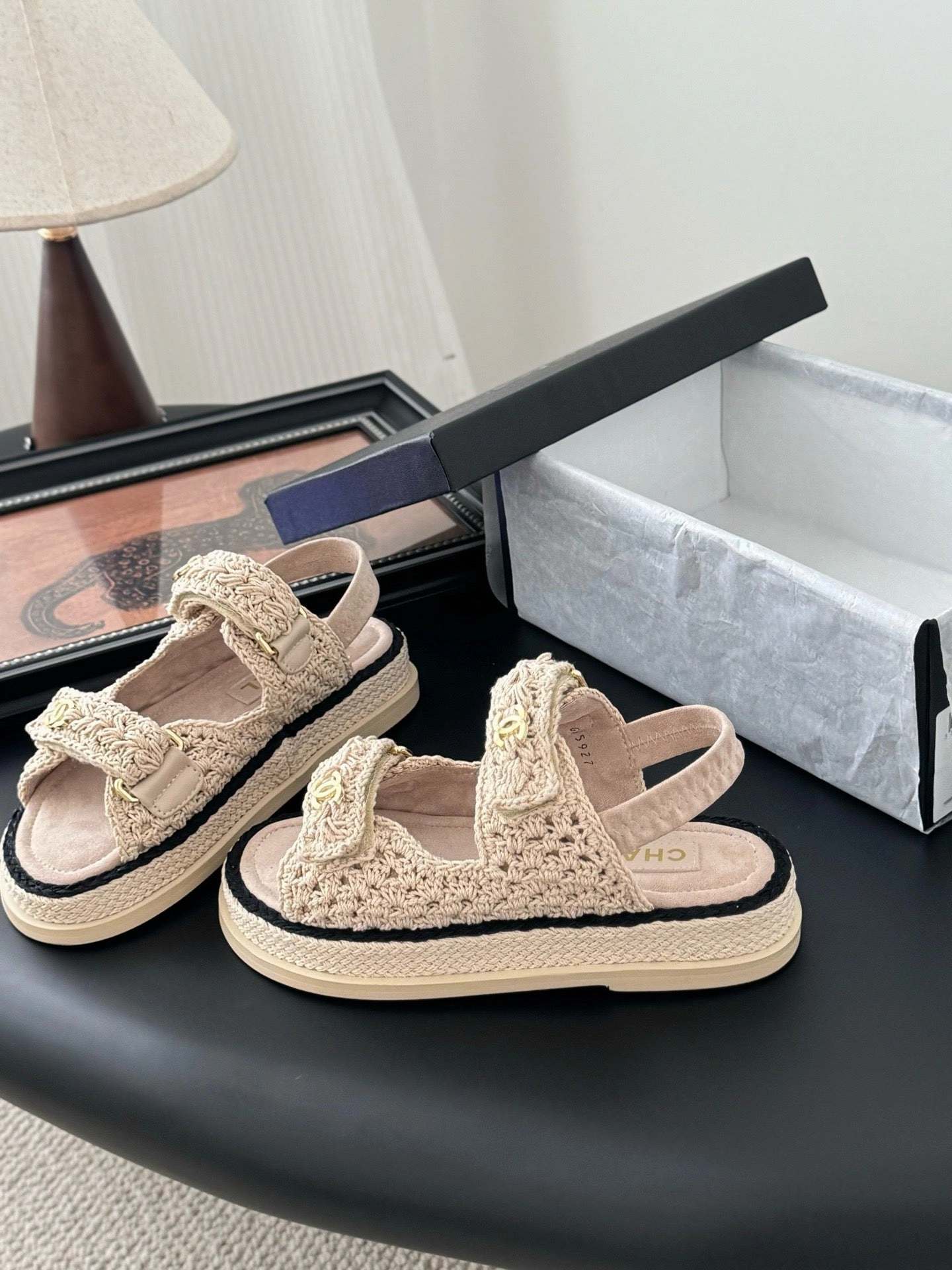 Best Shoes To Buy For Flat Feet SE1621 Chanel Sandals / Size5-9