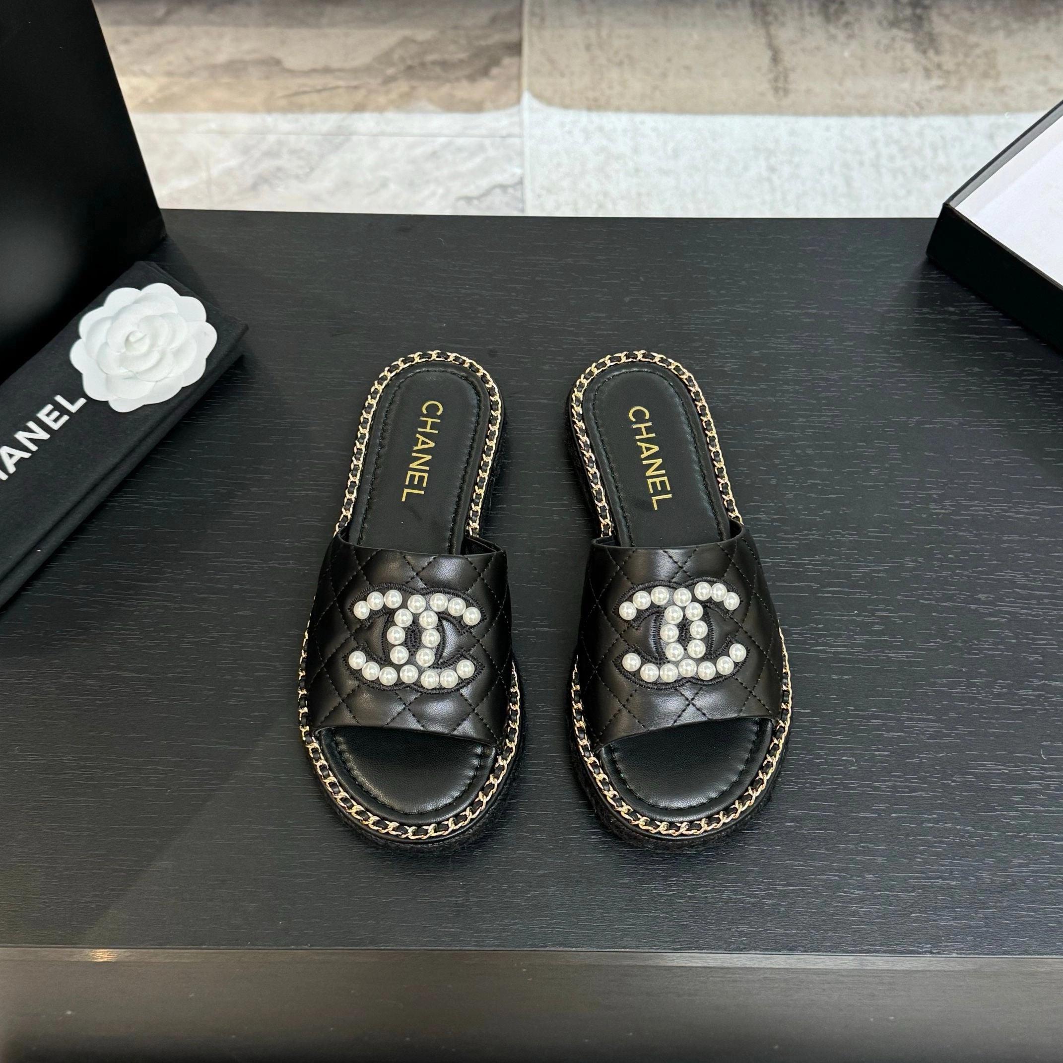 SE1671 Chanel Mules / Size5-11
