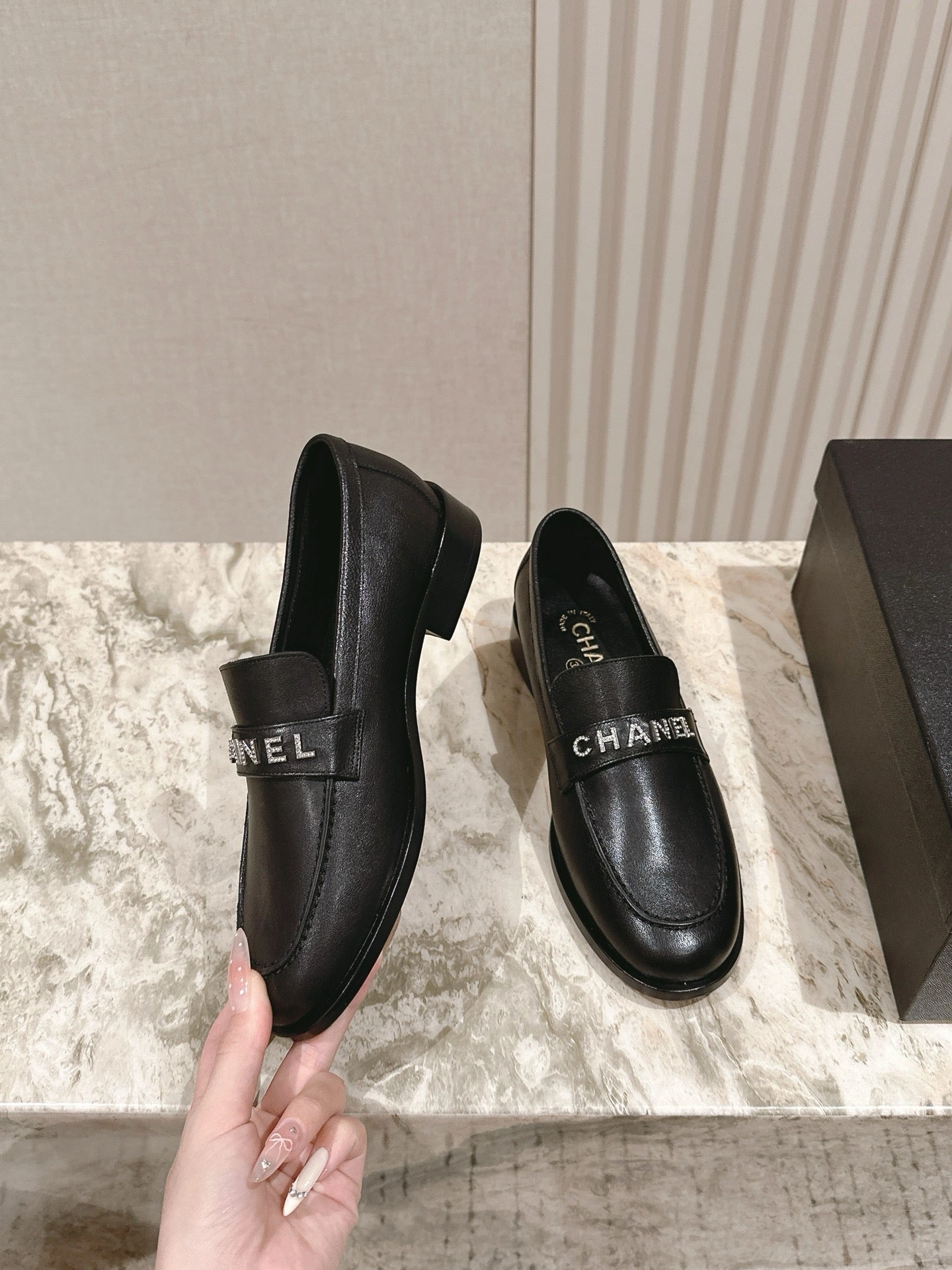 SE1711 Chanel Moccasins / Size5-11