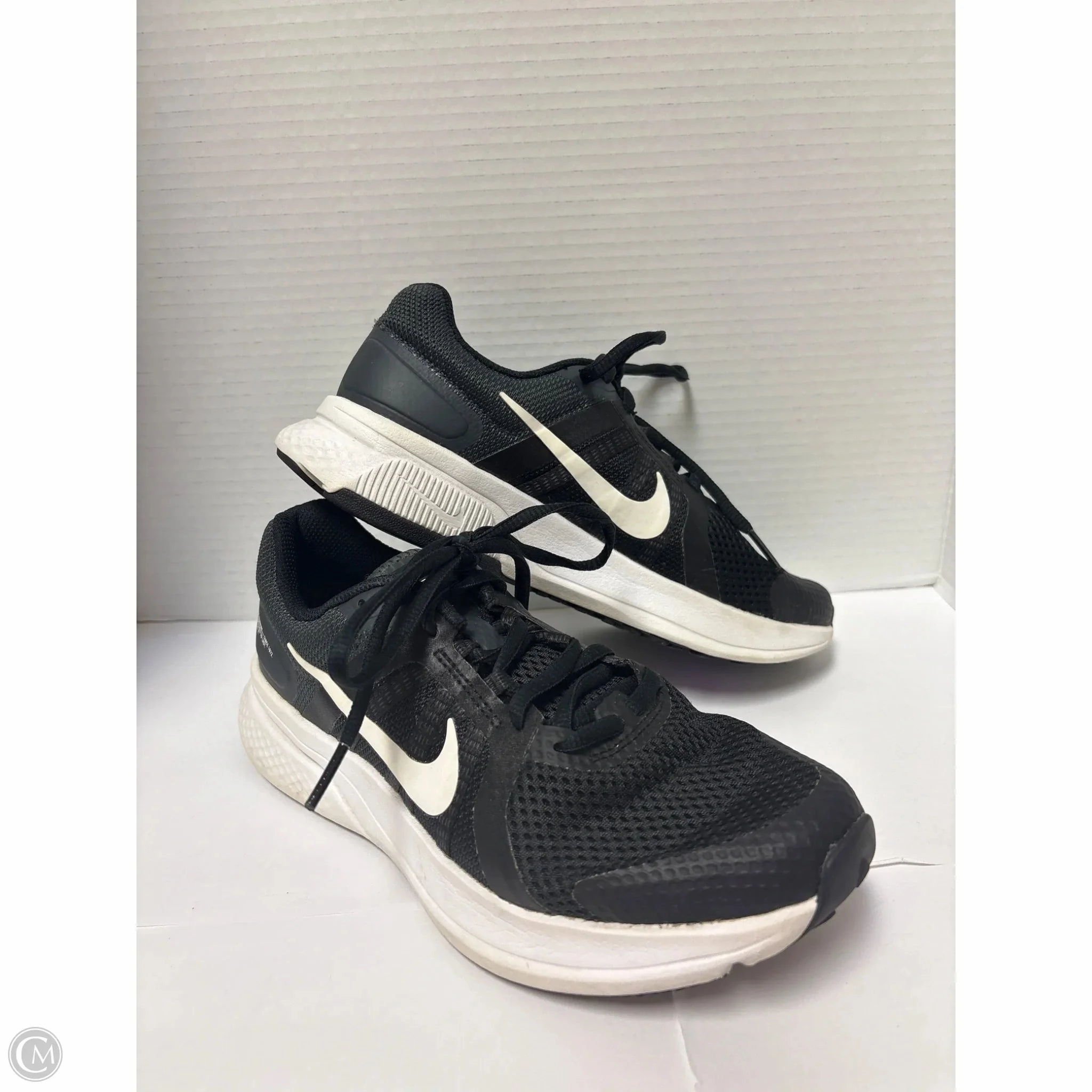 Nike Shoe Sale Shoes Athletic By Nike In Black, Size: 7