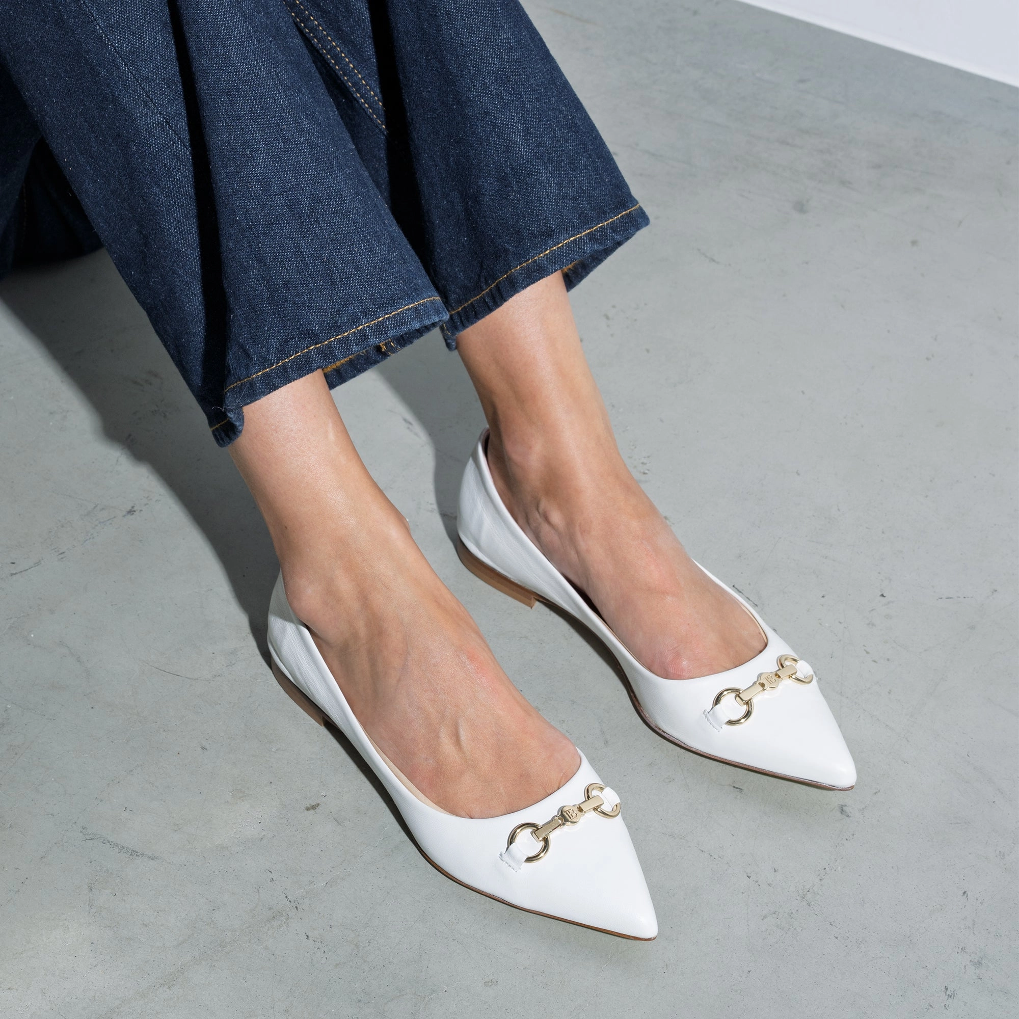 Vendme Elita white calfskin leather ballerinas Chelsea Boots With Skirt