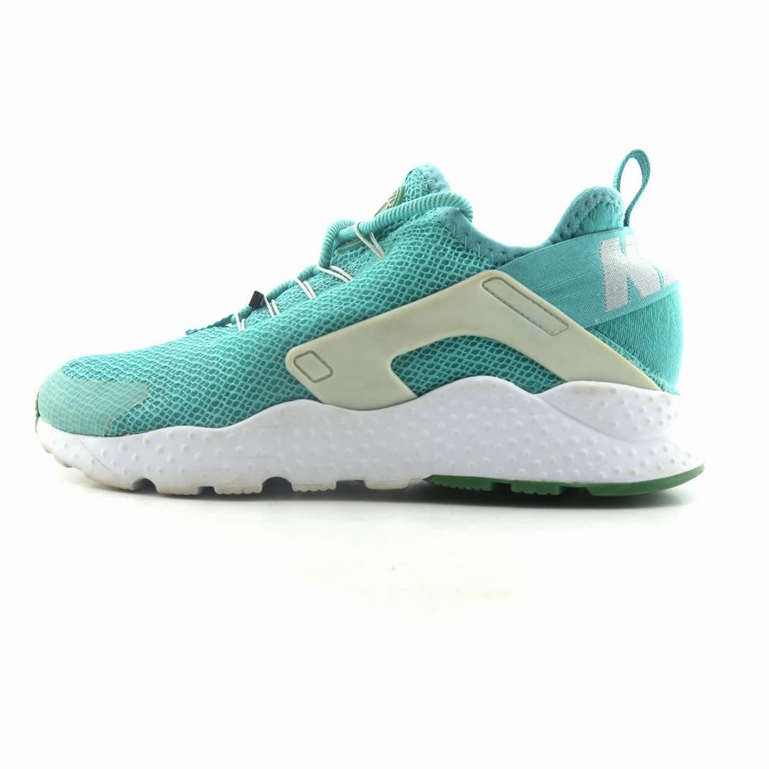NIKE AIR HUARACHE Nike Basketball Shoes With A Strap