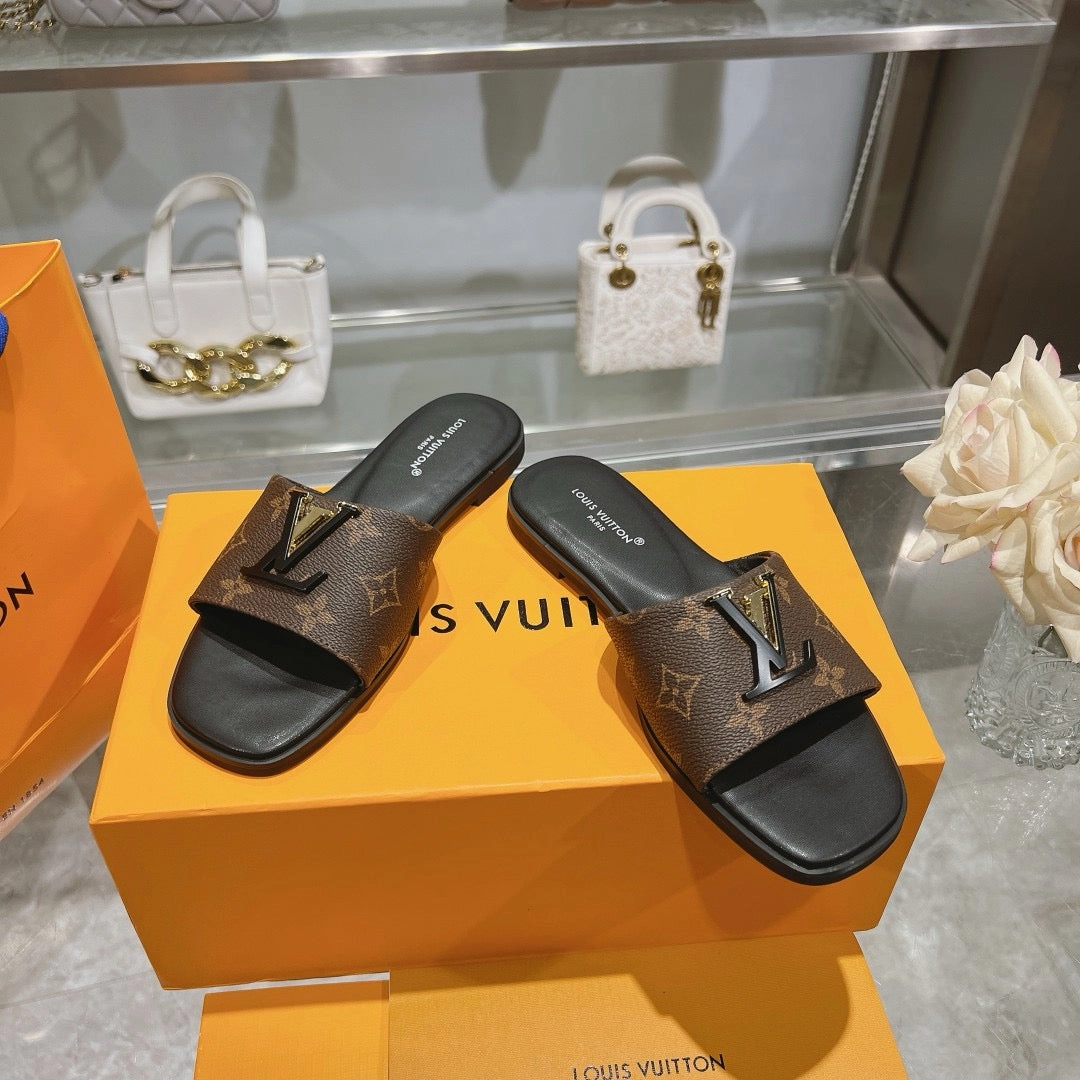 SE1420 Isola Flat Mule / Size5-11