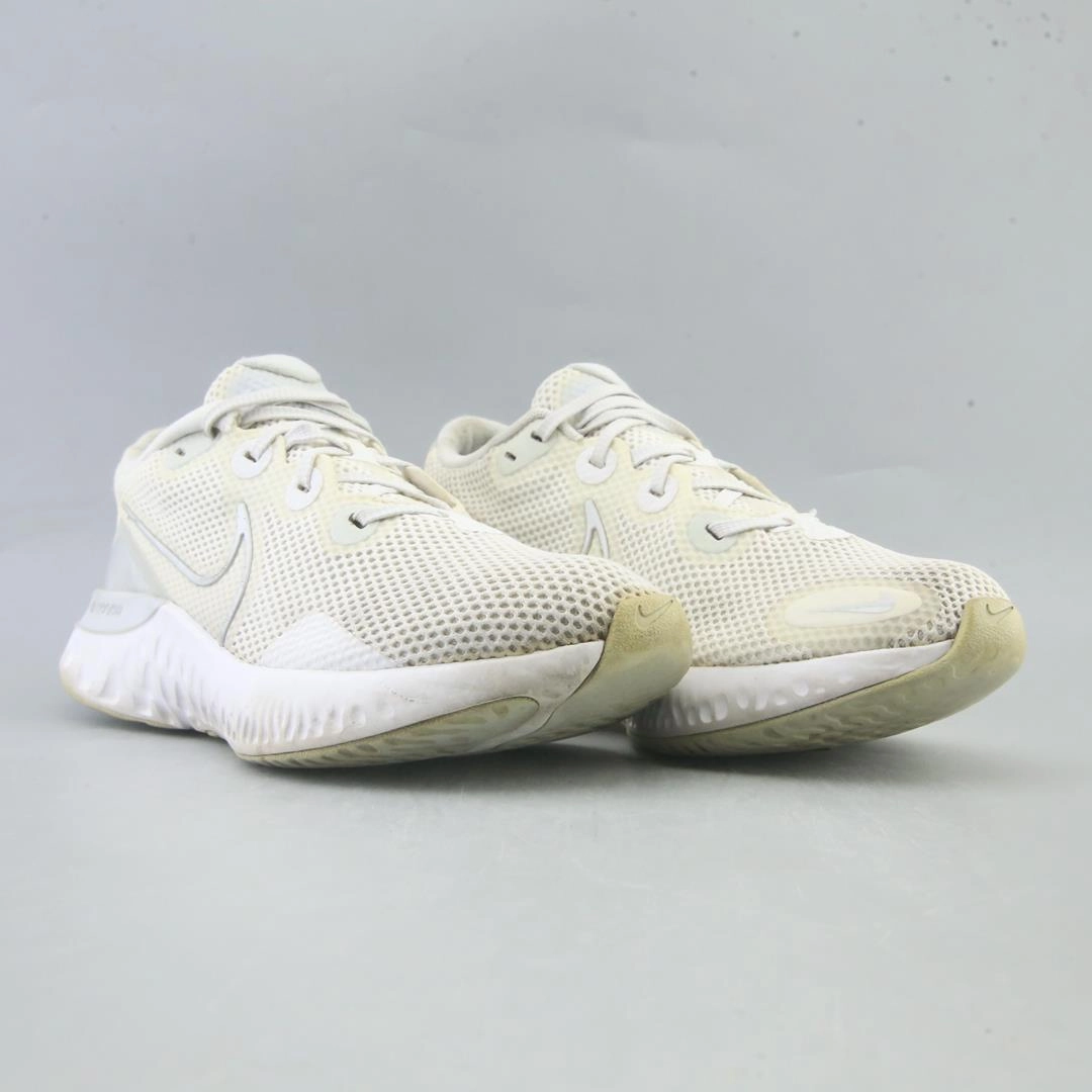 Nike Shoes For Standing All Day NIKE RENEW RUN
