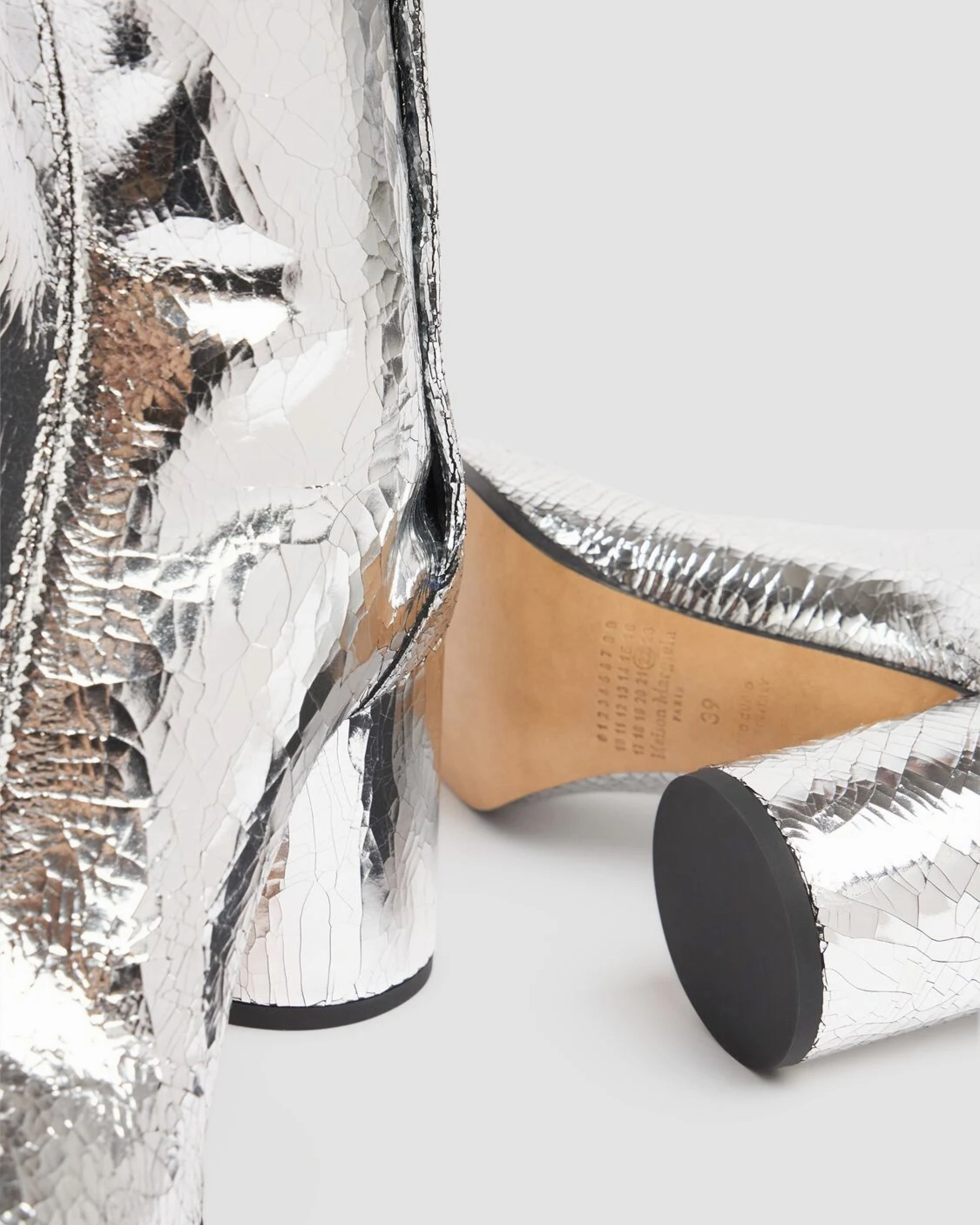 Tabi Ankle Boots H60 Silver Calf Leather Ankle Boots And Leather Skirt