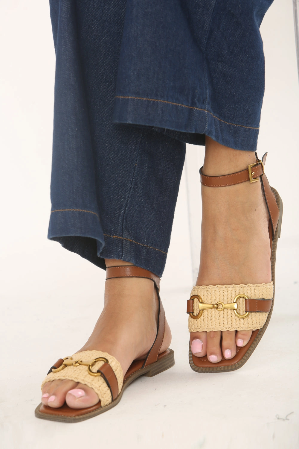 Tan Pu Straw Detail Strap Sandals With Buckle Closure Best Running Shoes For Wide And Flat Feet