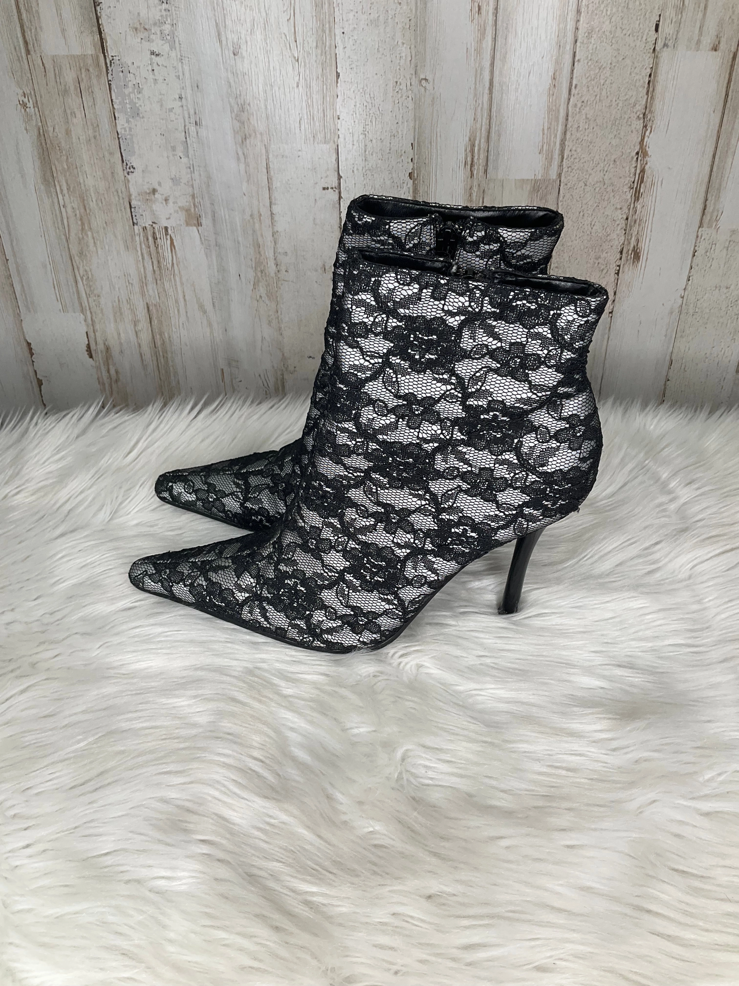 Sonoma Life And Style Ankle Boots Boots Ankle Heels By Bakers Shoes  Size: 8.5