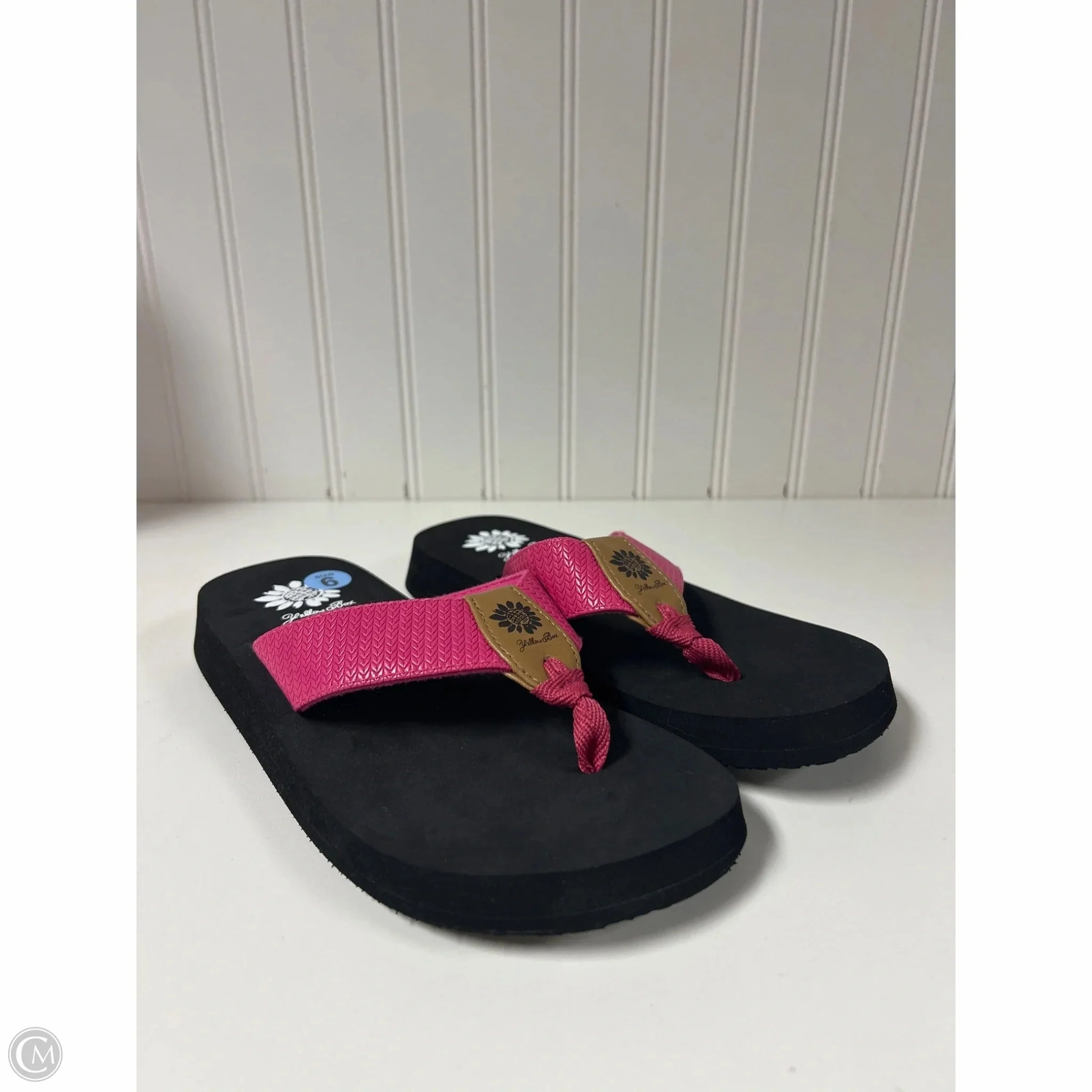Flip Flops Saks Sandals Flip Flops By Yellow Box In Pink, Size: 6