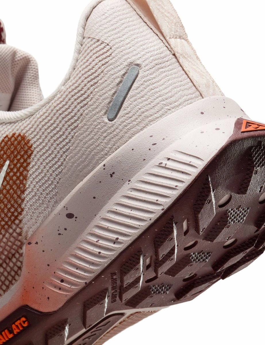 Juniper Trail 3 Shoes - Silt Red/Sail/Dark Team Red Best Cushion Trail Running Shoes