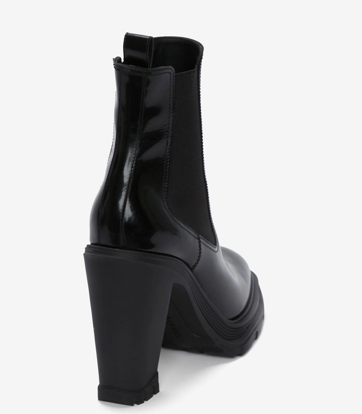 Tread Heel Chelsea Boots, Black Johnny Bulls Chelsea Boots