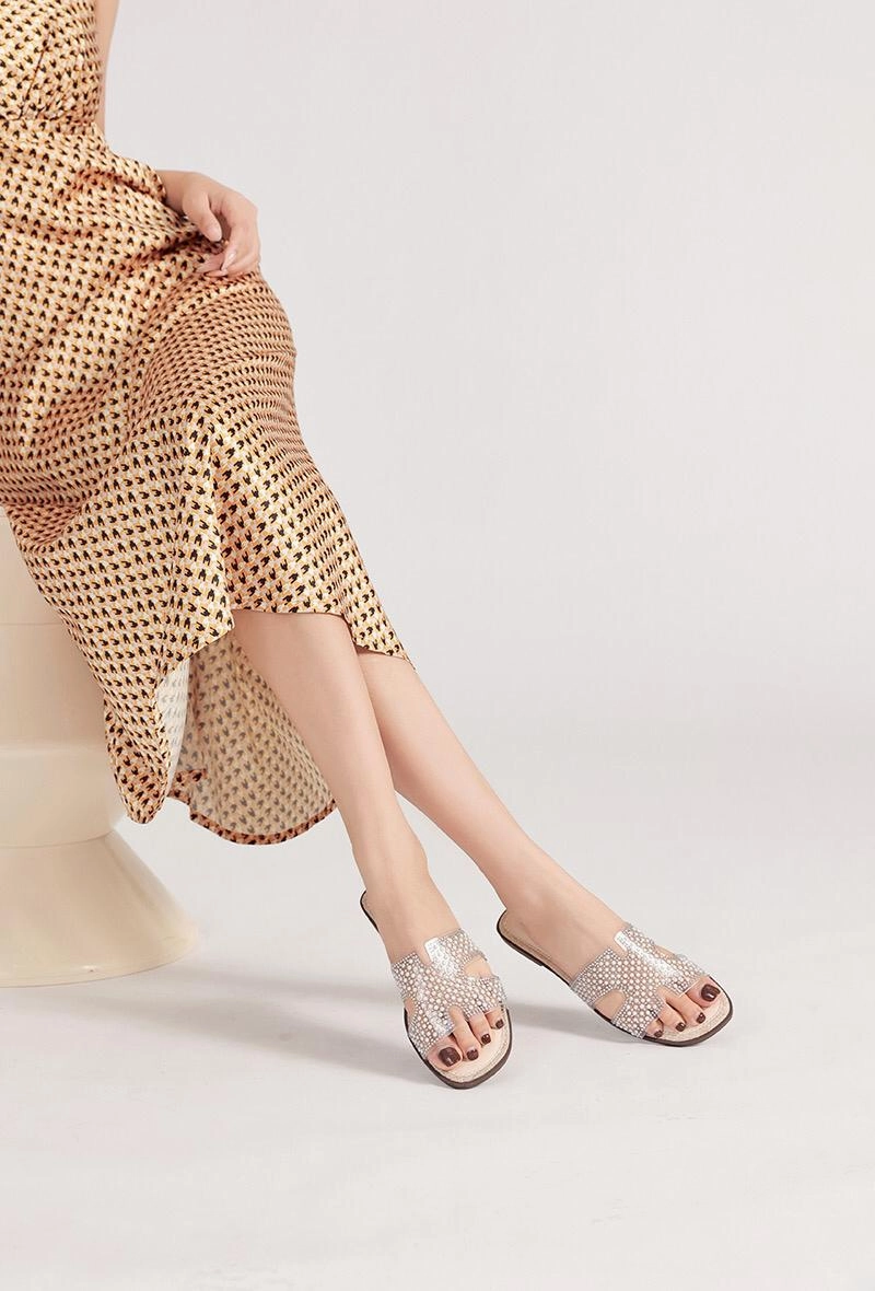 Flat Shoes With Gold Chain BEIGE FLAT CLEAR STRAP BEADED DECOR SLIDER SANDALS MULES