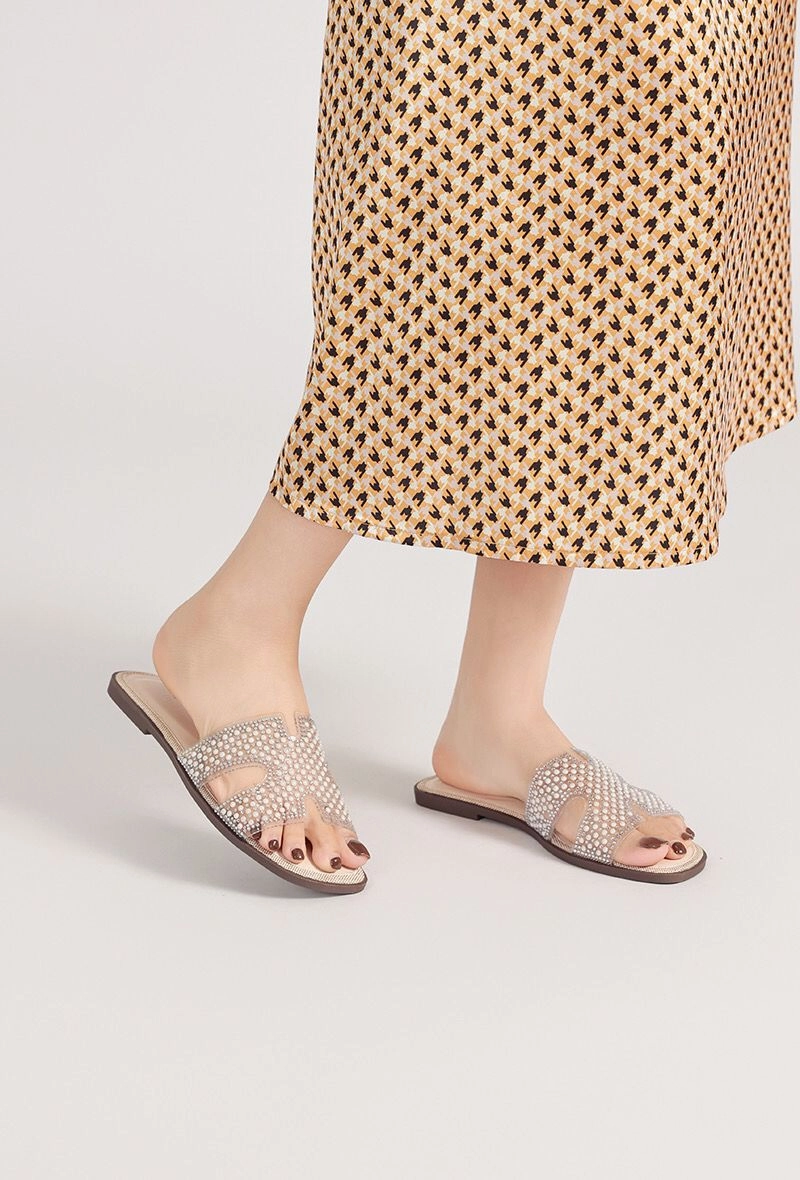 Best Shoes For Flat Feet For Standing BEIGE FLAT CLEAR STRAP BEADED DECOR SLIDER SANDALS MULES