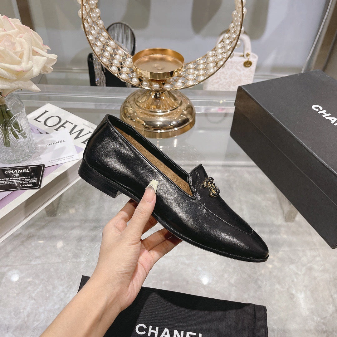 SE1251 Moccasins / Size5-10