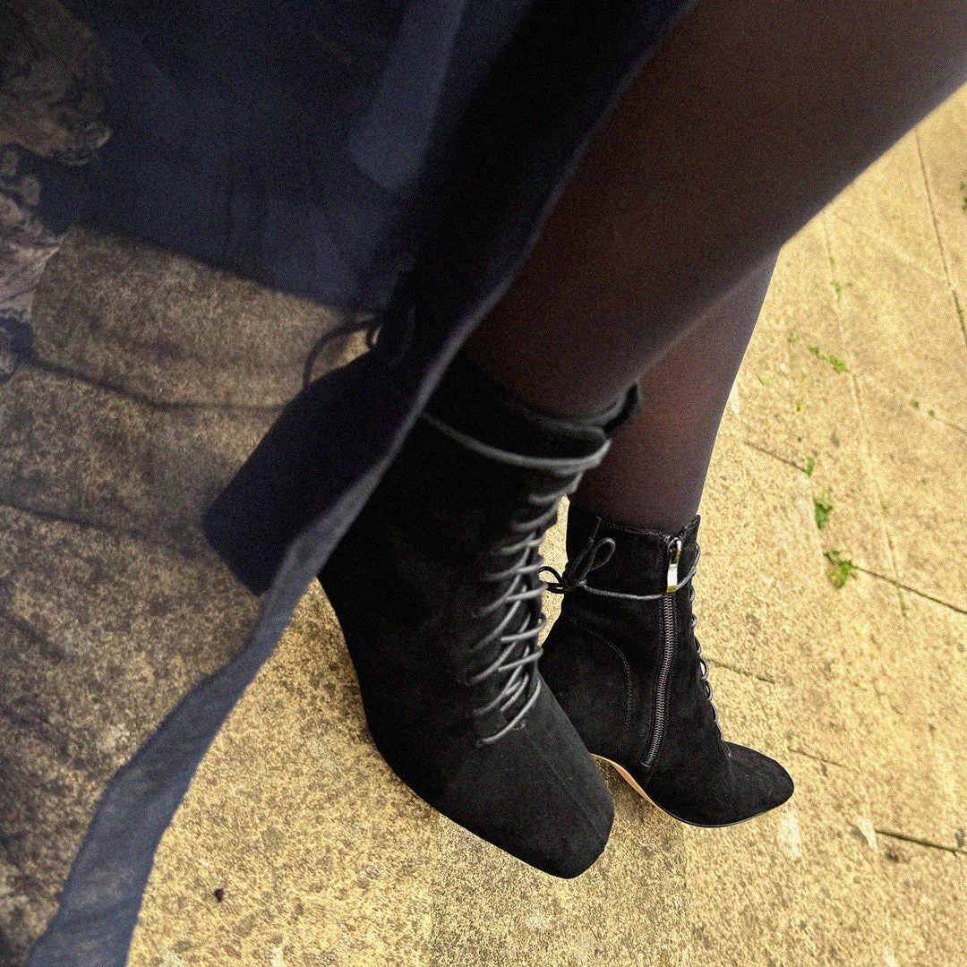 Ankle Boots Fur *MILO BLACK- suede lace up bootie