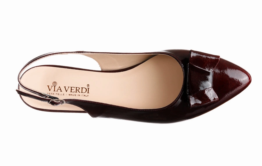 Via Polish Bordeaux Shoes That Are Flat