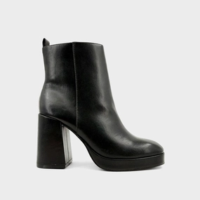 WADI Wide Shaft Chelsea Boots