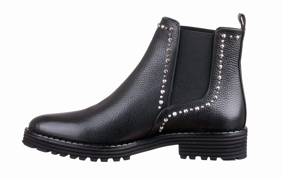 Eva Studs Black Leather Vintage Ankle Boots