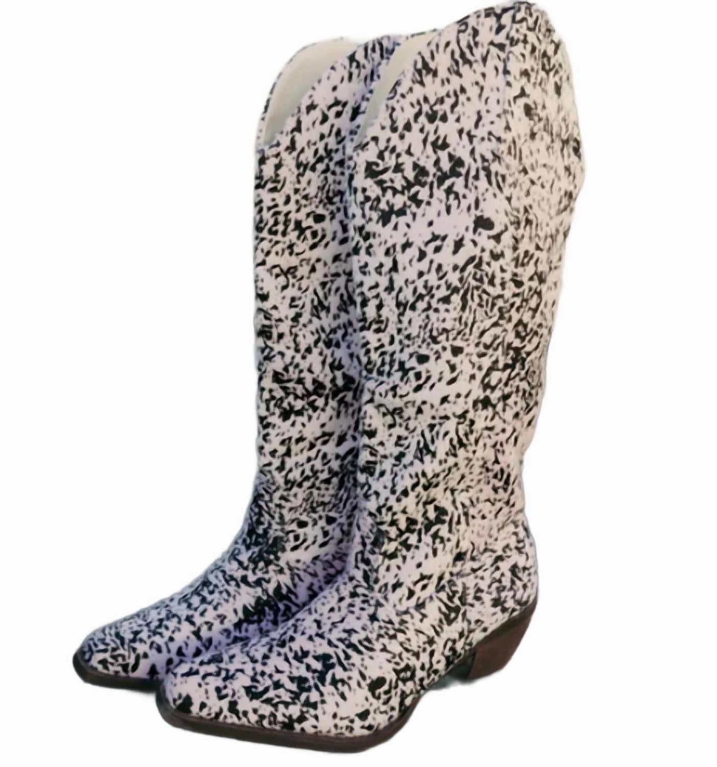 Women Round 'em Up Boots In Black & White Fur Lined Waterproof Chelsea Boots